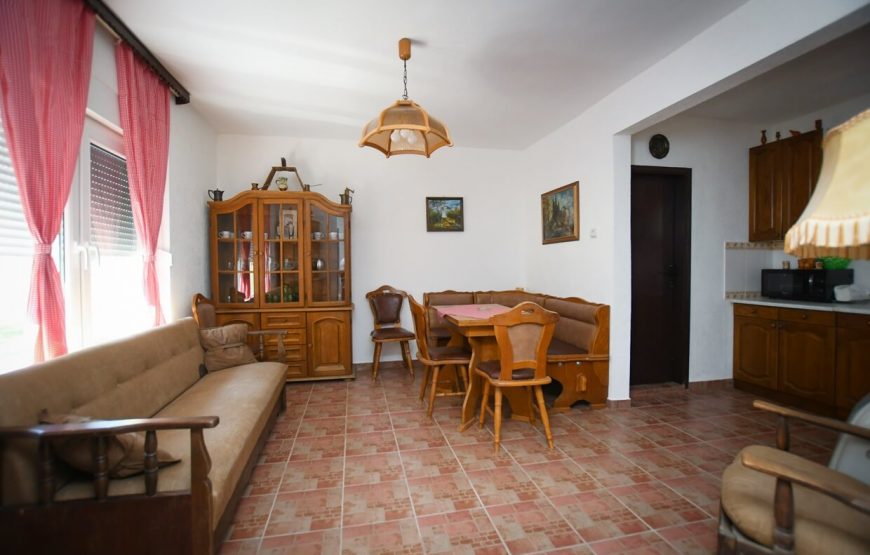 Seoska kuća Stojanović