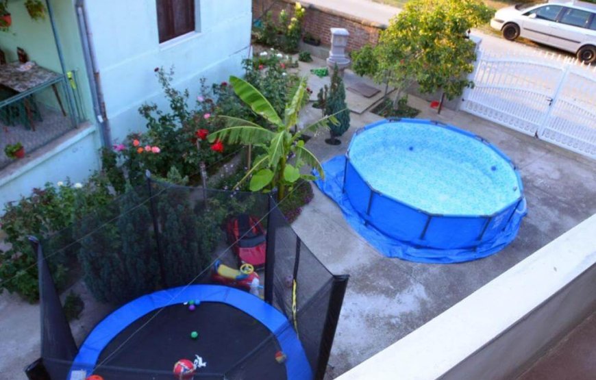 Idila za 3 i  4 osobe